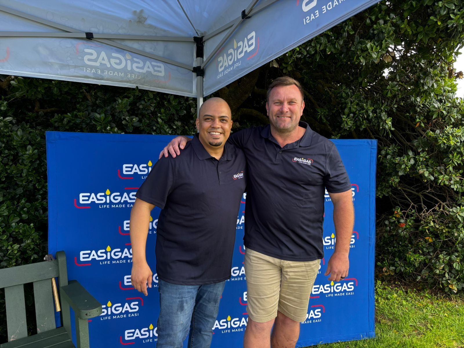 teeing-off-with-clients-and-easigas-at-barneys-golf-day